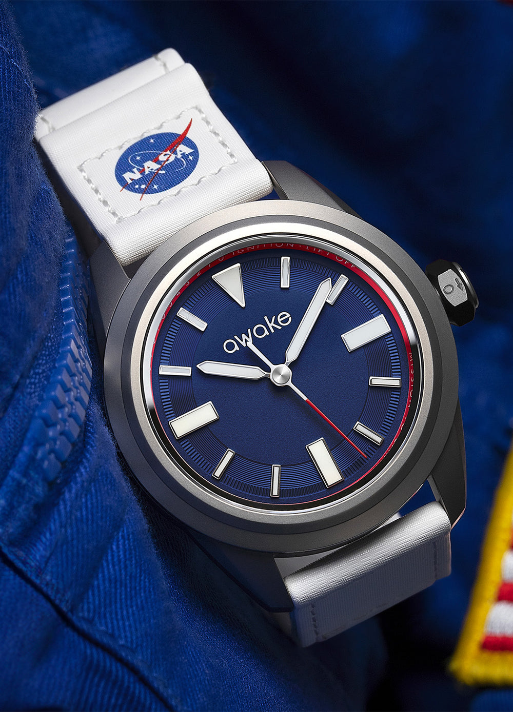 AWAKE - Horlogerie Française d'Avant-garde